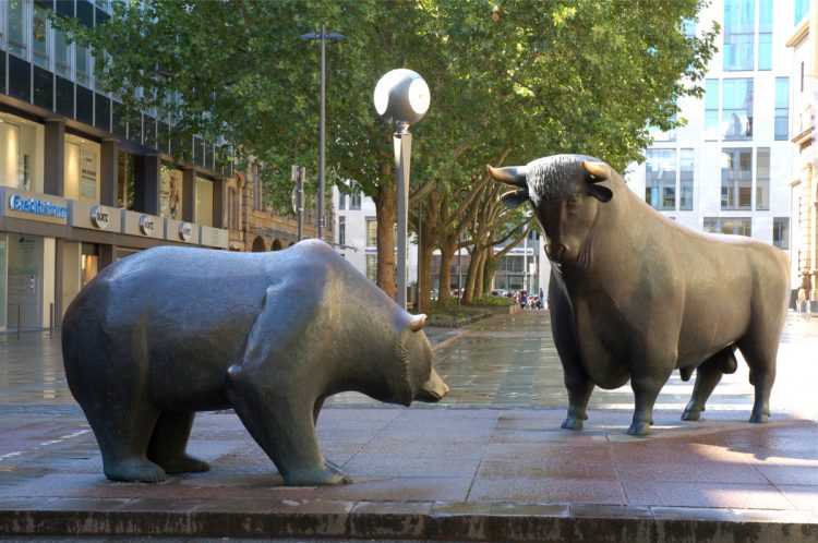Bull and Bear in Frankfurt - avatars of the market's animal spirits
